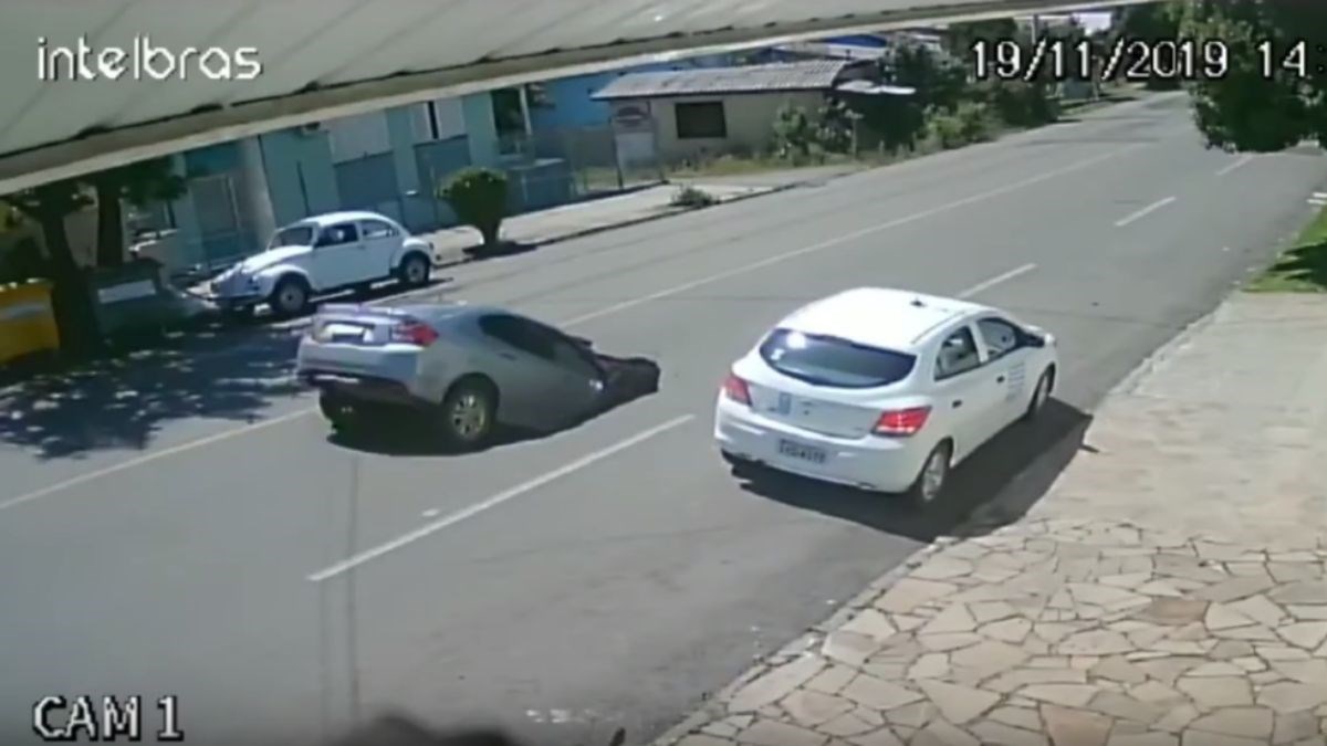 VIDEO U Brazilu propala cesta i doslovno progutala automobil